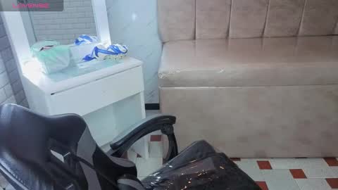 Hi Stream 1000pm to 600am online show from February 21, 2026, 3:51 am