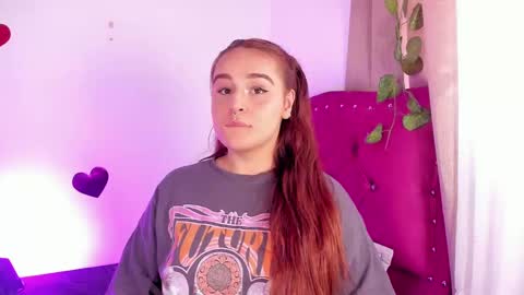 Snapshot of evy_orange1 chatting on March 10, 2025, 5:18 pm EVY online show from March 10, 2025, 5:18 pm