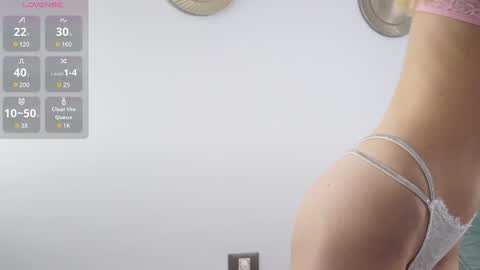 Evy online show from November 30, 2025, 8:51 am