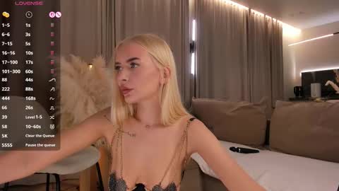 Eva m1racle  online show from November 16, 2025, 8:03 pm