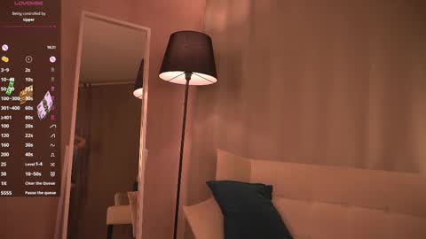 just Exa  ntmu online show from March 5, 2025, 6:23 pm