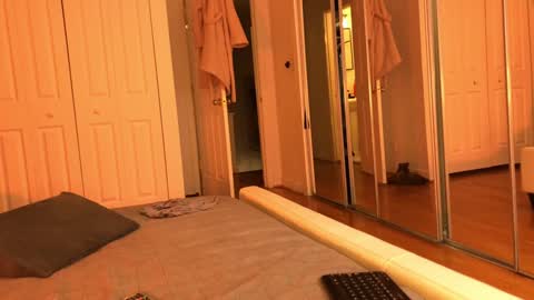 exhibitp online show from January 10, 2025, 6:17 pm