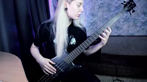 Snapshot of exorty chatting on February 14, 2026, 4:09 am my real name is Irene but Exo is oke too online show from February 14, 2026, 4:09 am