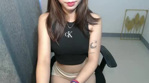 exotic_abby69 online show from October 6, 2025, 4:10 am