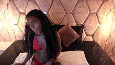 Snapshot of exotic_ebony_ chatting on October 6, 2025, 7:11 pm Alison online show from October 6, 2025, 7:11 pm