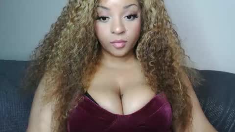 Snapshot of exoticempress18 chatting on March 20, 2026, 4:39 am Paris online show from March 20, 2026, 4:39 am