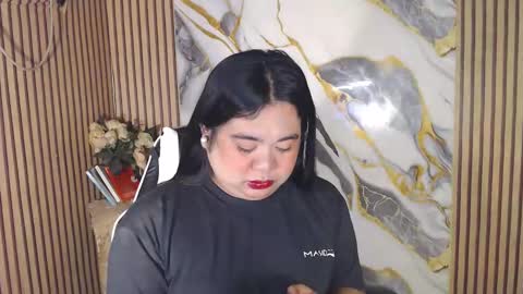 SHANTAL MARIE online show from April 9, 2026, 10:09 am