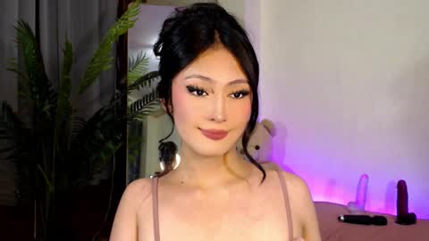 Snapshot of expensive_candyx chatting on December 15, 2024, 1:22 pm Candy  online show from December 15, 2024, 1:22 pm