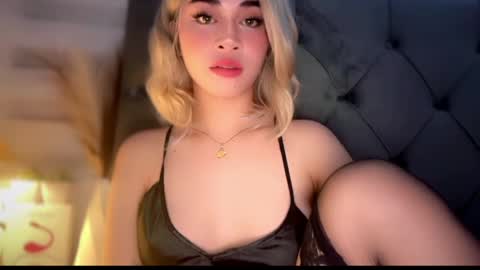 chloee online show from May 24, 2026, 5:29 pm