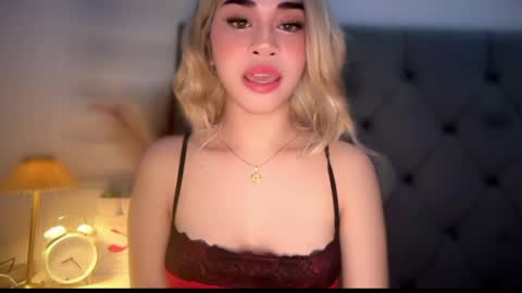 chloee online show from May 27, 2026, 6:49 pm