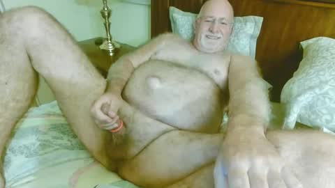 exposedfur online show from September 19, 2025, 4:58 am