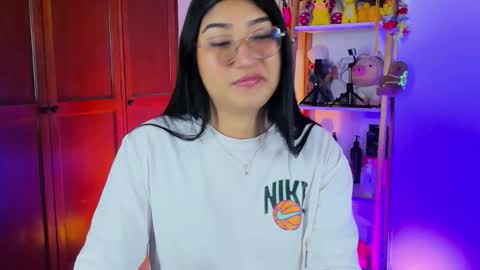 Emily online show from December 22, 2025, 9:45 pm