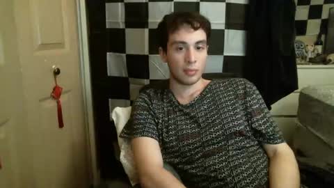 Ezra Naamah online show from January 30, 2025, 2:06 am