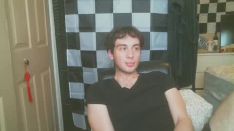 Ezra Naamah online show from March 5, 2025, 4:02 pm