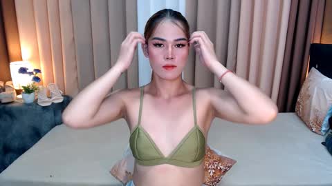 Snapshot of ezrahollywood chatting on January 6, 2025, 2:58 pm UR SWEET EZRA online show from January 6, 2025, 2:58 pm