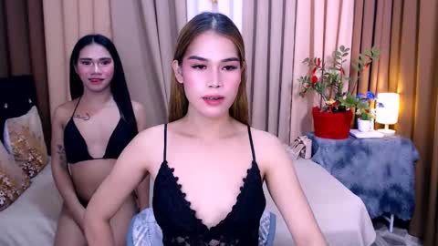 Snapshot of ezrahollywood chatting on January 14, 2025, 7:59 am UR SWEET EZRA online show from January 14, 2025, 7:59 am