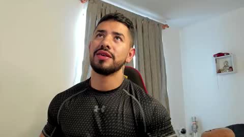 Ezzio Scolaro online show from March 6, 2026, 9:55 pm