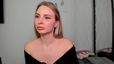  if you dont have fansly account yet use this link to registration    online show from February 2, 2025, 3:28 pm