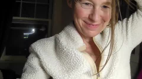 Snapshot of faberini chatting on January 19, 2025, 11:00 pm FabOmobono online show from January 19, 2025, 11:00 pm