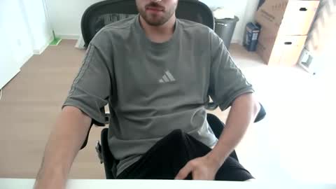 Snapshot of fabian_196 chatting on May 27, 2026, 1:30 pm Call me bitch online show from May 27, 2026, 1:30 pm