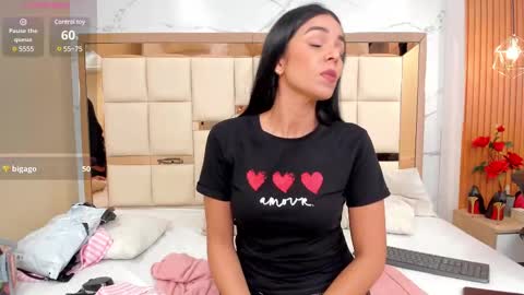 Snapshot of fabiana_rodriguez chatting on February 27, 2025, 8:42 pm Fabi online show from February 27, 2025, 8:42 pm