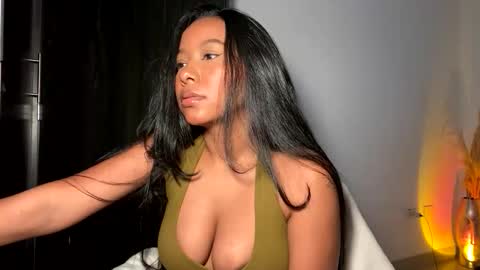 Thianna online show from December 16, 2025, 4:34 pm