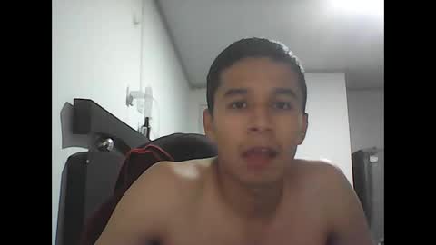 Snapshot of fabiar11 chatting on January 12, 2026, 8:36 pm R online show from January 12, 2026, 8:36 pm