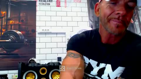 fabxxxl online show from December 3, 2024, 8:38 am