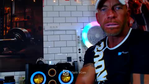 fabxxxl online show from December 5, 2024, 1:38 pm