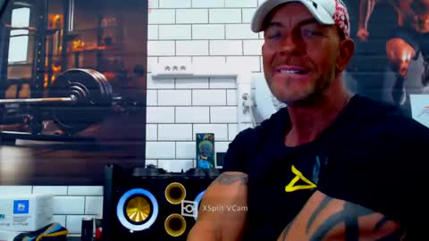 fabxxxl online show from February 15, 2025, 4:01 pm