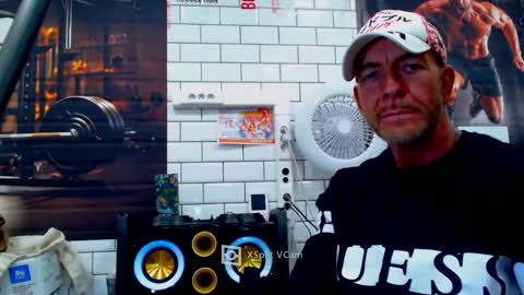 fabxxxl online show from February 20, 2025, 4:03 pm