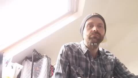 Snapshot of faceless1119 chatting on September 17, 2025, 11:23 am Faceless1119 online show from September 17, 2025, 11:23 am