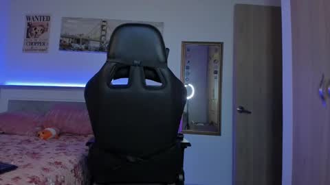 faceofbabyyy online show from February 25, 2025, 6:47 am