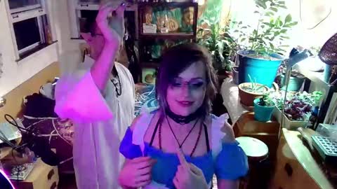 Snapshot of faewildflower chatting on October 14, 2025, 7:20 am faewildflower online show from October 14, 2025, 7:20 am