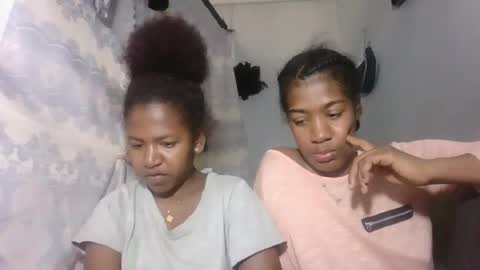faiqua95 online show from March 25, 2026, 11:38 am