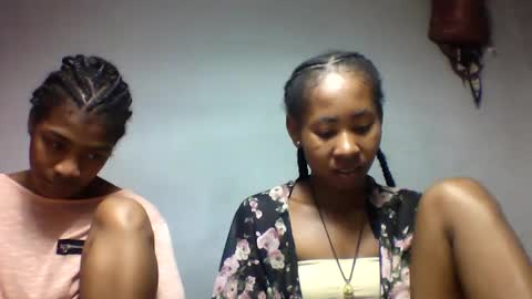 faiqua95 online show from April 15, 2026, 12:12 pm