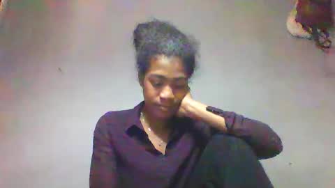 faiqua95 online show from April 22, 2026, 7:22 am