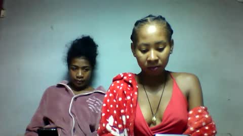 faiqua95 online show from April 27, 2026, 6:39 pm