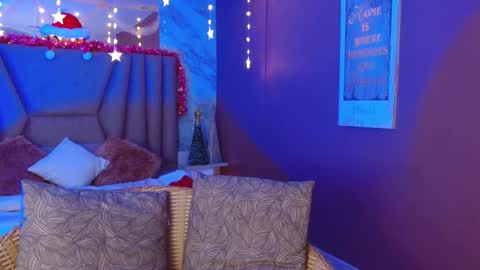 FAIRY online show from December 14, 2025, 8:57 pm