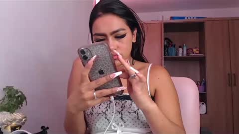 Snapshot of fairylatin chatting on December 15, 2024, 5:20 pm fairylatin online show from December 15, 2024, 5:20 pm