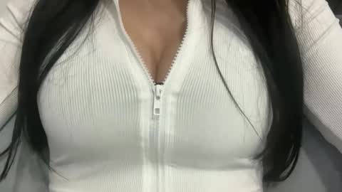 Snapshot of fairyxx_ chatting on November 16, 2025, 12:49 am Fairy online show from November 16, 2025, 12:49 am