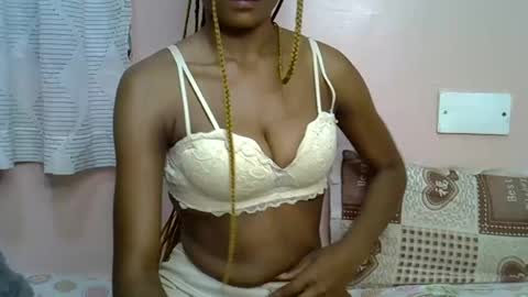 faizah_ online show from March 26, 2026, 12:50 am
