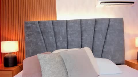  Leila.... online show from March 12, 2026, 12:33 pm