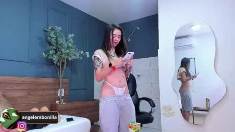 Megan    630  1330 -5 online show from September 27, 2025, 12:10 pm