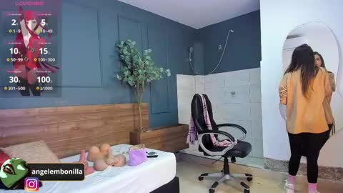 Megan    630  1330 -5 online show from October 8, 2025, 12:36 pm