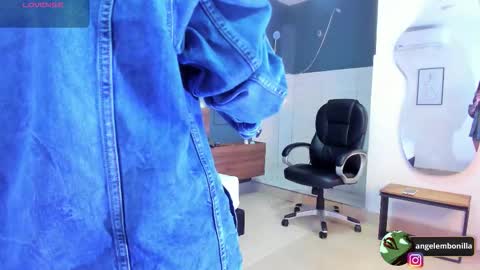 Angel online show from November 8, 2025, 12:05 pm