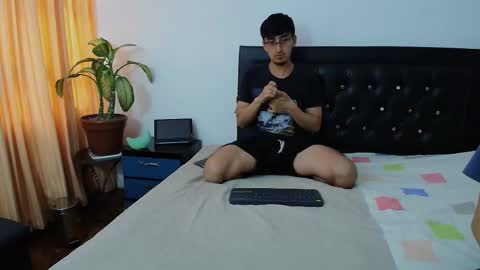 FallGays online show from March 3, 2026, 9:42 pm