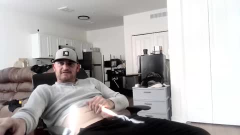 Daddy online show from September 24, 2025, 4:32 pm