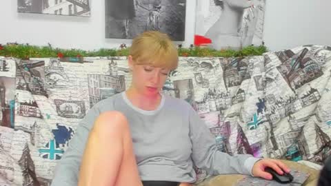 Snapshot of fancy__nancy chatting on December 24, 2024, 9:28 am Nancy online show from December 24, 2024, 9:28 am