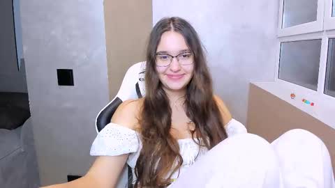 fancy bunny online show from October 30, 2025, 1:23 pm